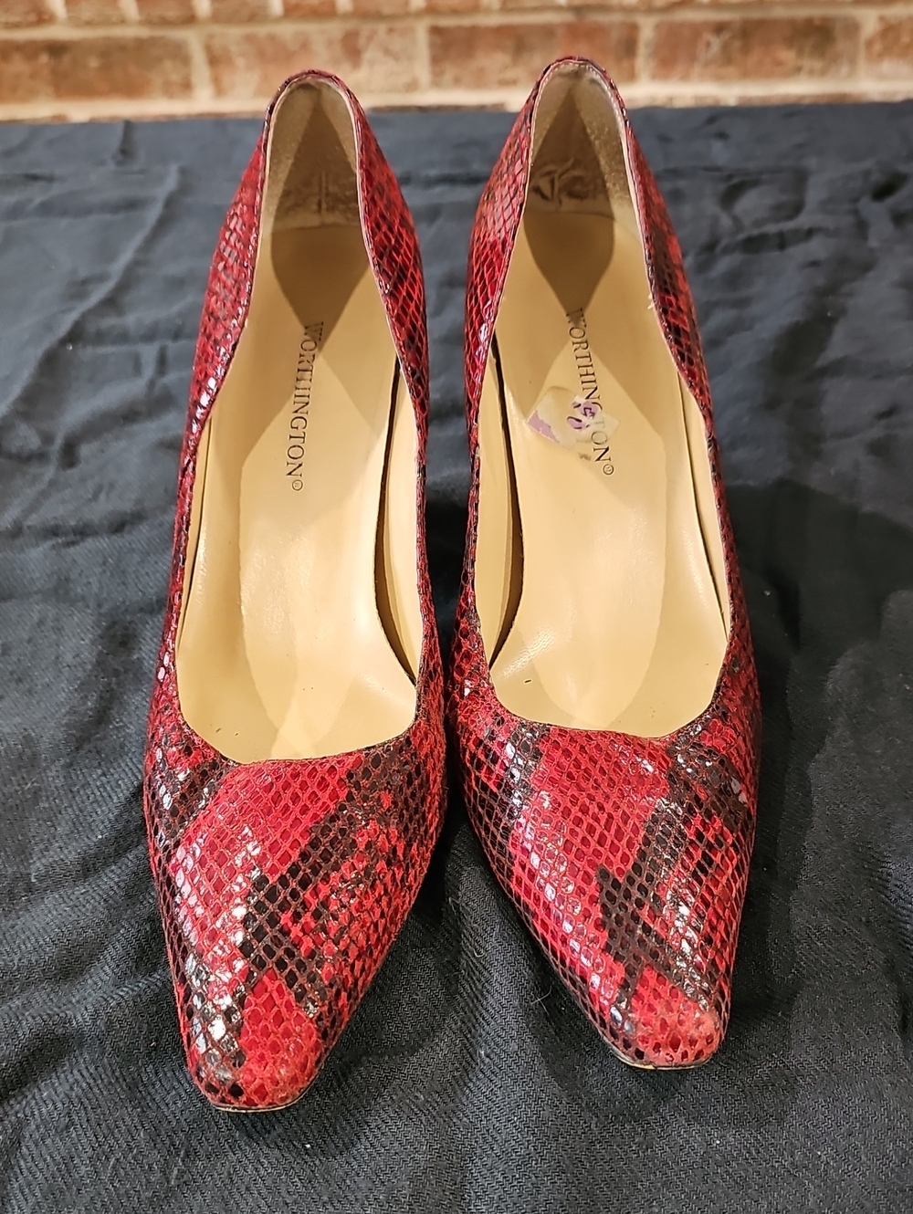 Worthington Red Snake-Embossed Pointed Pumps Size 8M